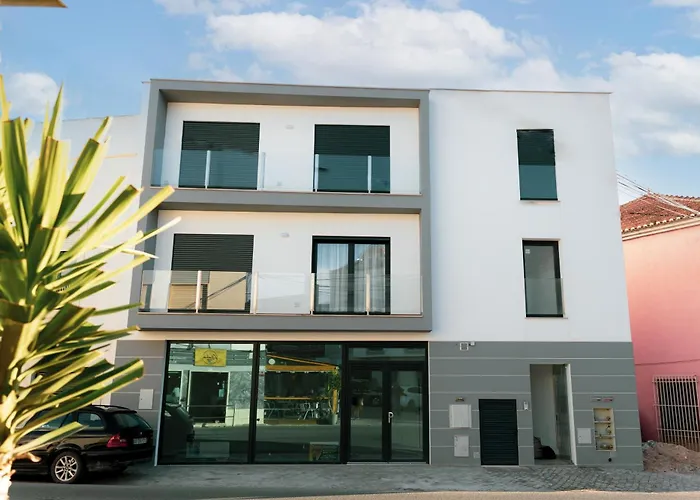 Gold Apartment Ferrel II